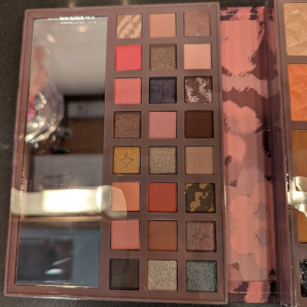 Pink Beauty and Self-Care Set - Picture 9 of 10